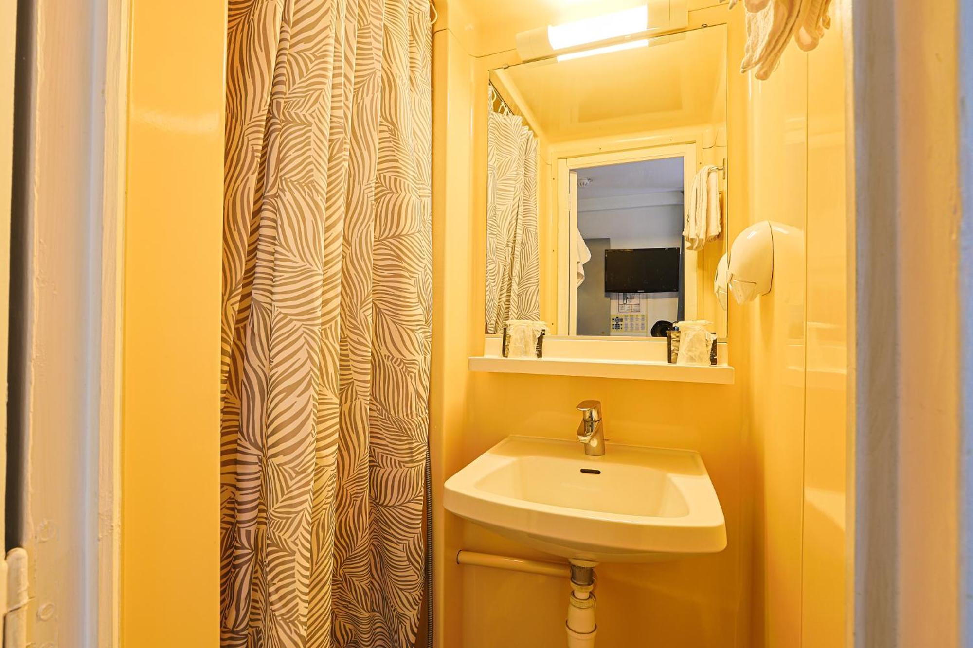 Hotel Francois D'O Caen Esterno foto